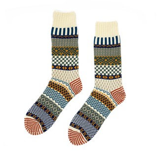 ถุงเท้า COMFY SOCKS Wonderland Socks ลวดลายถุงเท้าสวยงาม เหมาะสำหรับใส่กับรองเท้าบูต และรองเท้าผ้าใบ