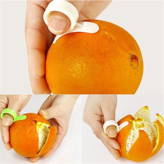 [READY STOCK] Plastic Ring Handhold Portable Mini Fruits Orange Lemon Mouse Opener Peeler Ring Kitchen Tools