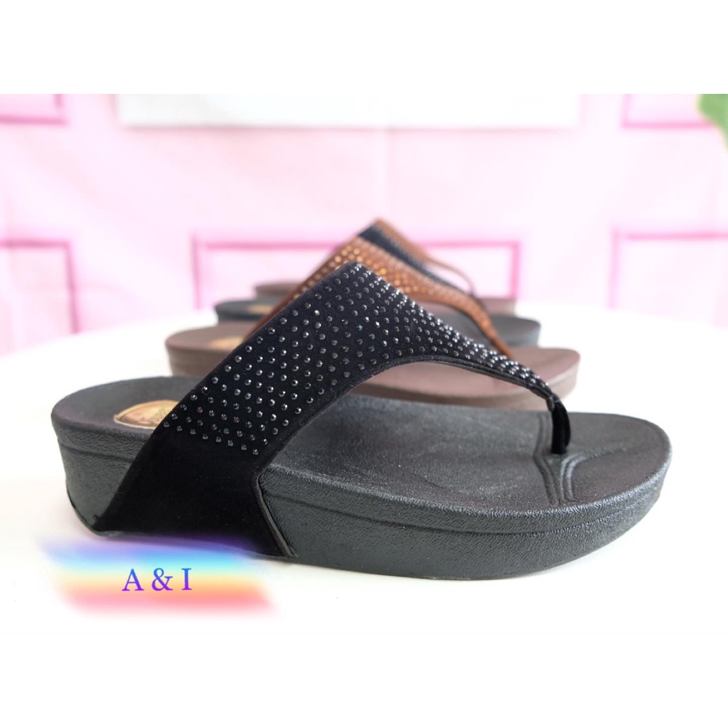 รองเท้าเพื่ออสุขภาพ สไตล์คีบ FlipFlop หน้าเพชร รุ่นขายดี ราคาถูกที่สุด