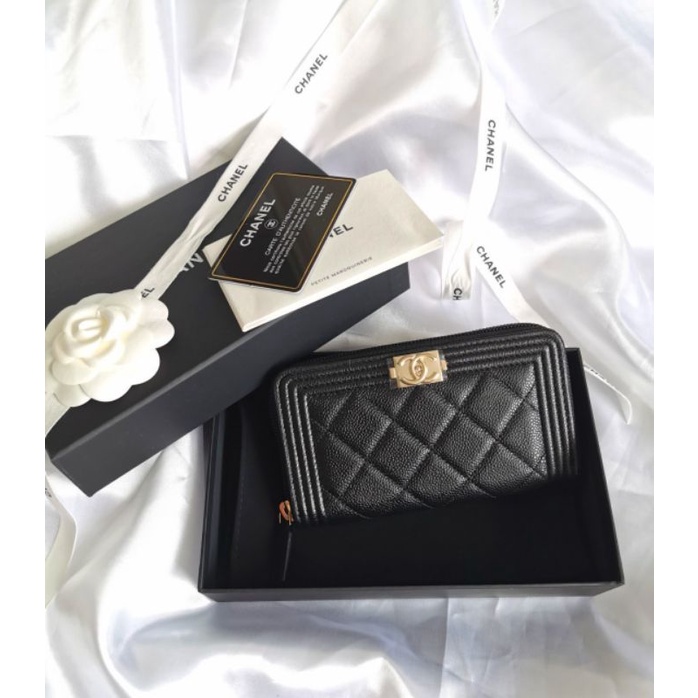 New​ Chanel​ Zippy​ Meduim​ wallet