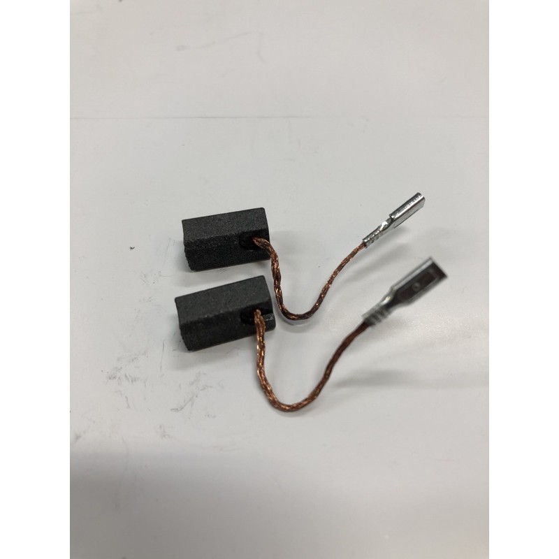 ถ่าน เจียร4” G10ss2 ฮิตาชิ6.5x7.5x14มิลรุ่นสายเสียบ จำนวน1ชุด มี2ชิ้น - รูปที่ 2