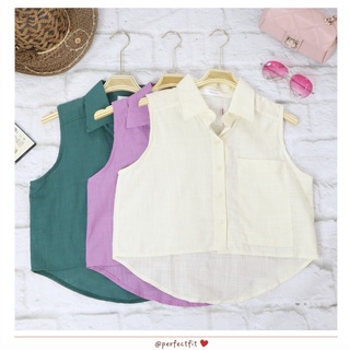 Perfectfitstyle : เสื้อเชิ้ตแขนกุด ทรงคอปก สีพื้น (A68)