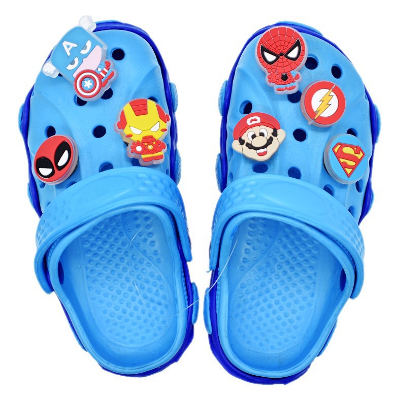 อุปกรณ์เสริมรองเท้าหัวเข็มขัดพีวีซีลายการ์ตูนมีไฟ LED สําหรับ Crocs Jibbitz X-mas Gift