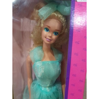 **กล่องไม่สวย** Special Expressions Barbie 1991 Mattel Woolworth Special Edition #2582 #208#