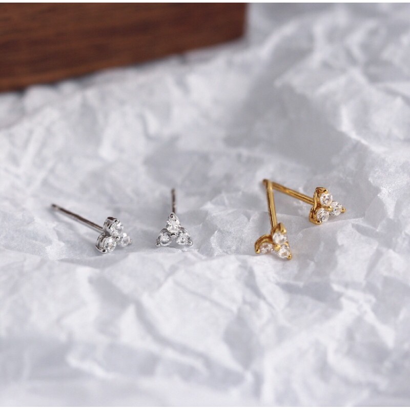 006-littlegirl gifts-flower stud earrings ต่างหูรูปดอกไม้ฝังเพชร cz