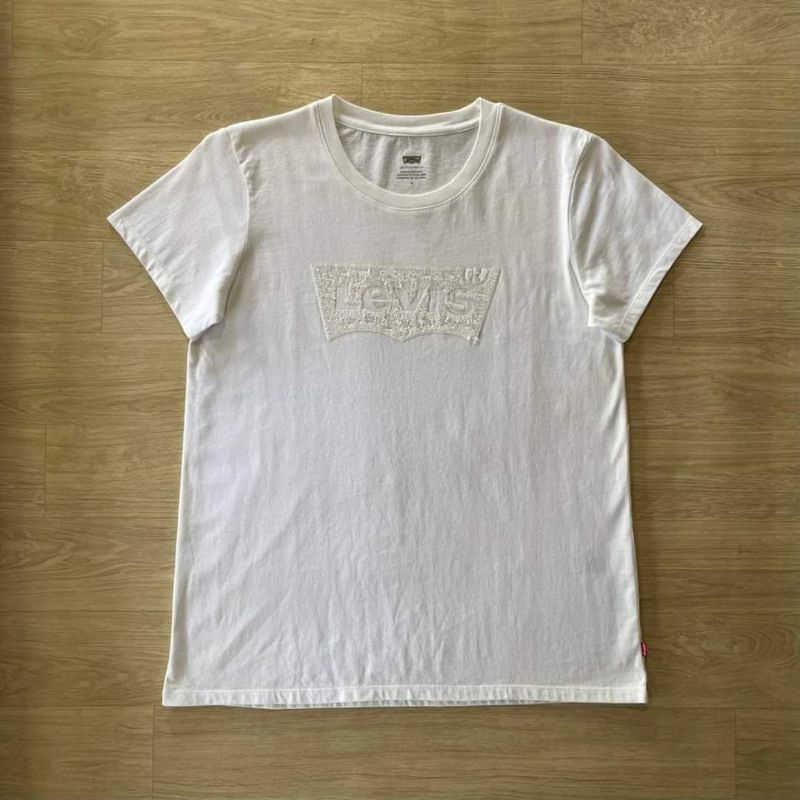 Levi's  เสื้อยืดคอกลมสตรีลีวายส์ #Levis ของแท้ 1000%