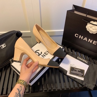 Chanel Xiaoxiangfeng color matching sandals women  retro pointed toe shallow mouth thick heel Baotou classic high heels