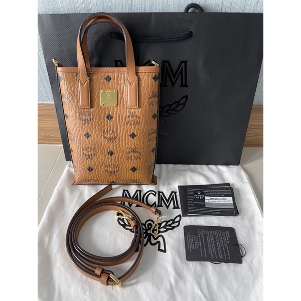 กระเป๋า MCM Essential Crossbody Size Mini ของแท้