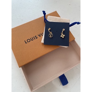 ⭐️ New! LV earrings (❗️เช็คสต็อคก่อนสั่งอีกทีนะคะ📲)