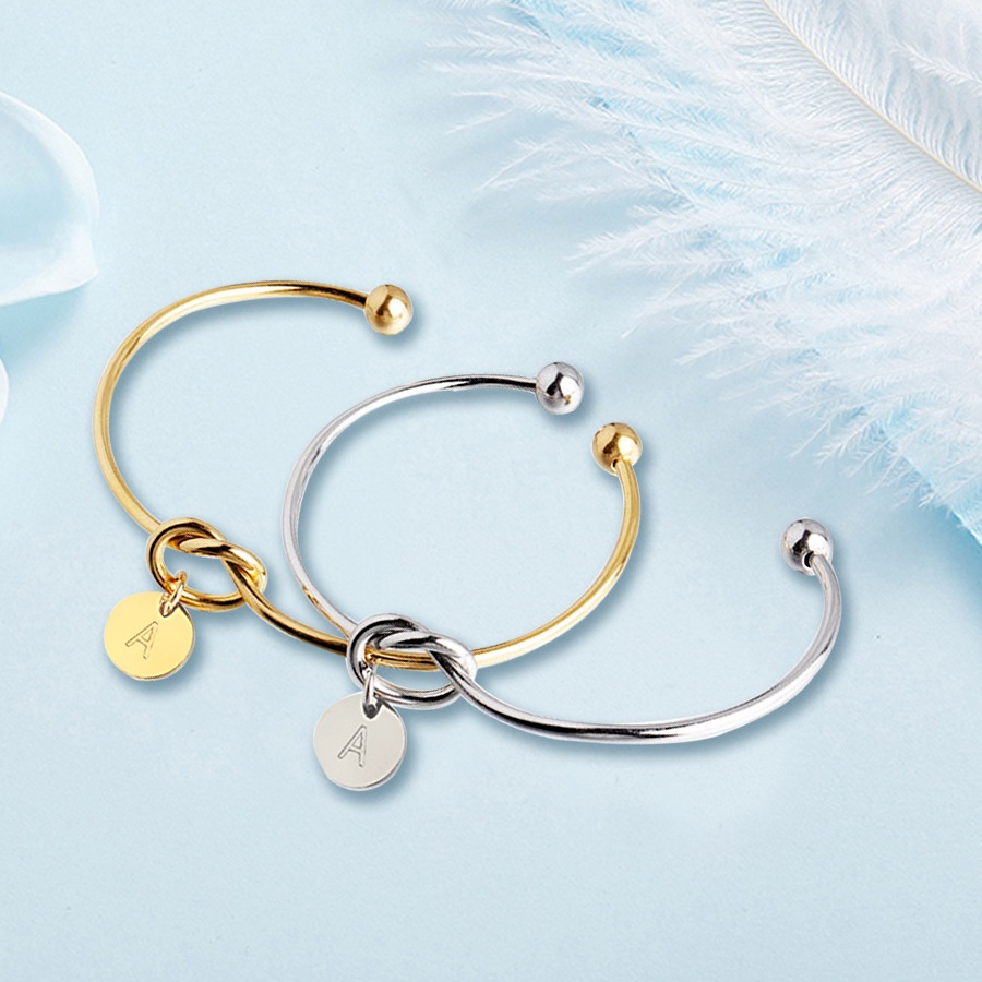 Ecgift BR076 สร้อยข้อมือส่วนบุคคลสแตนเลส 26 ตัวอักษร Disc Monogram Charm สร้อยข้อมือเครื่องประดับ