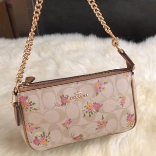 CANVAS WITH FLORAL BUNDLE PRINT COACH #F31780