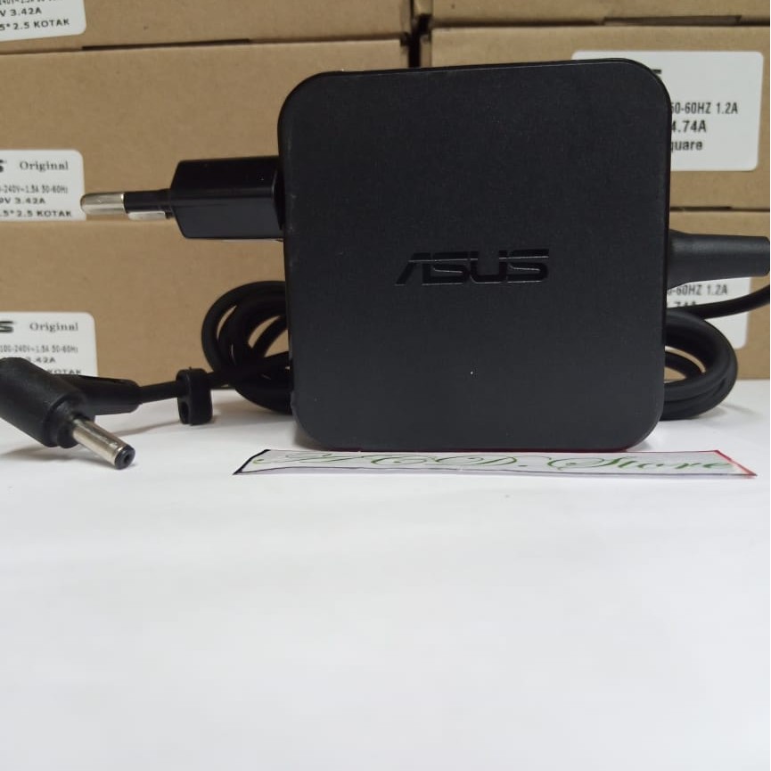 แท่นชาร์จ Adaptor Asus UX32A-DB51-CB UX31A-BHI5T11 UX32A-DH31-CA(19V 2.37A 4.0*1.35mm)