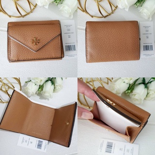 🎀 (สด-ผ่อน) กระเป๋าสตางค์ 3 พับ ใบสั้น สีน้ำตาล 71624 Tory Burch Carter Micro Wallet สี Cardamom