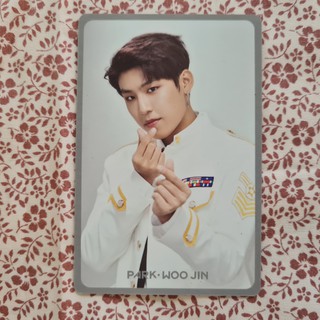 [แท้] โฟโต้การ์ด พัคอูจิน Park Woojin คอนเสิร์ต  WANNA ONE ONE: The World Kihno Photocard AB6IX