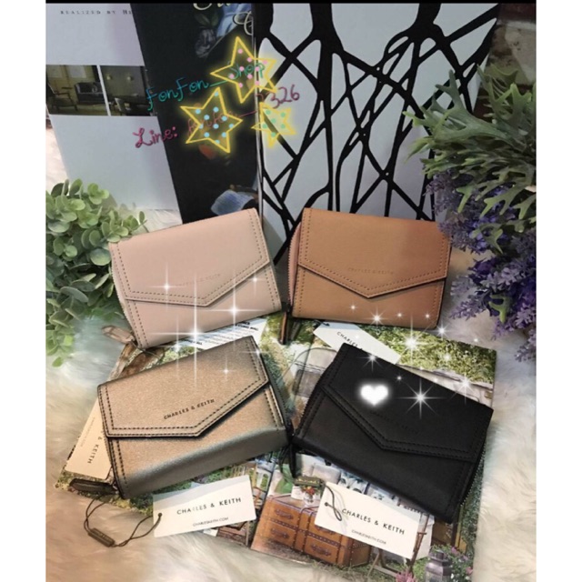 New!! CHARLES & KEITH ENVELOPE WALLET กระเป๋าเงินใบกลางทรงสวย😁😁