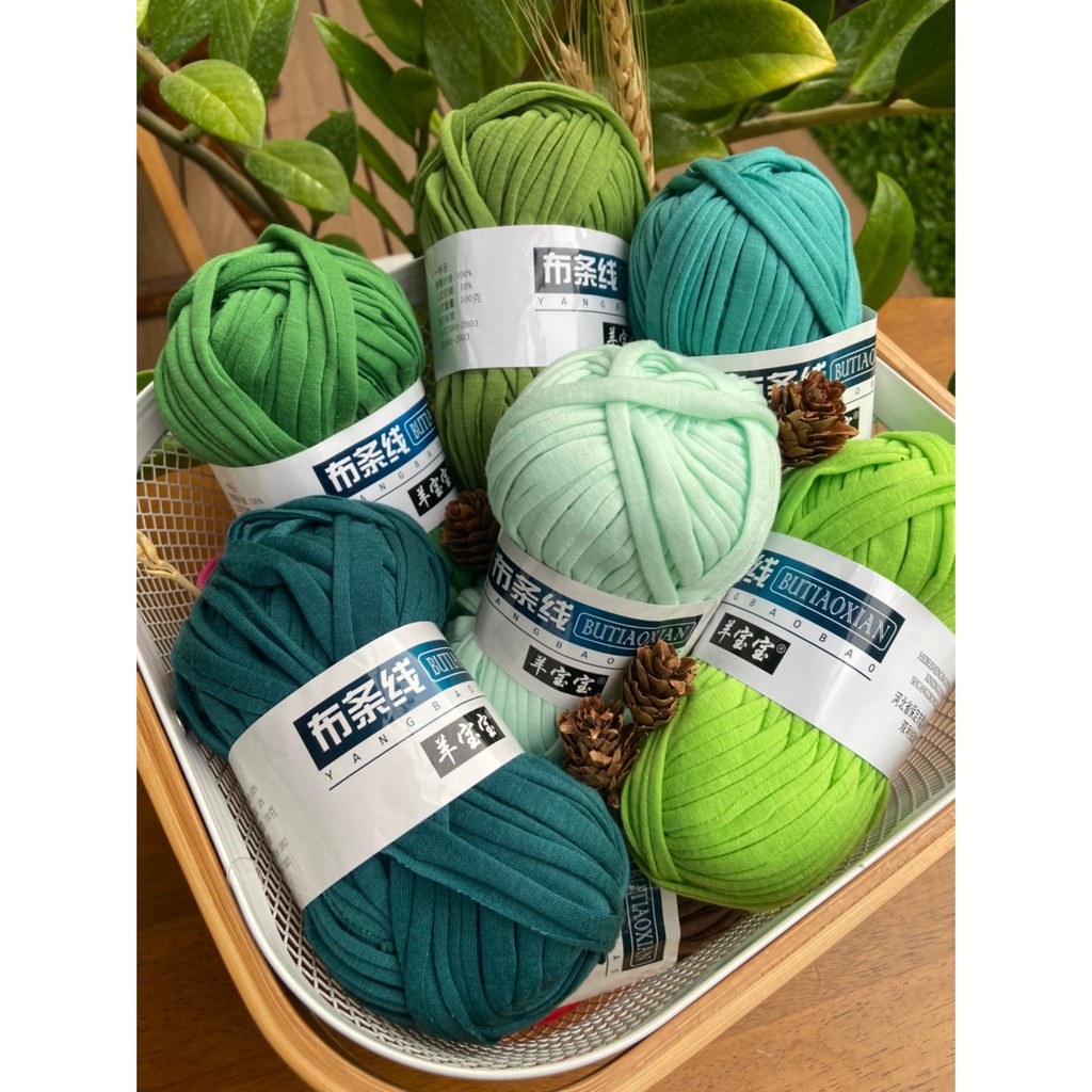 ไหมผ้ายืด T-Shirt Yarn/ ไหมพรมผ้ายืด 100 กรัม โทนสีเขียว