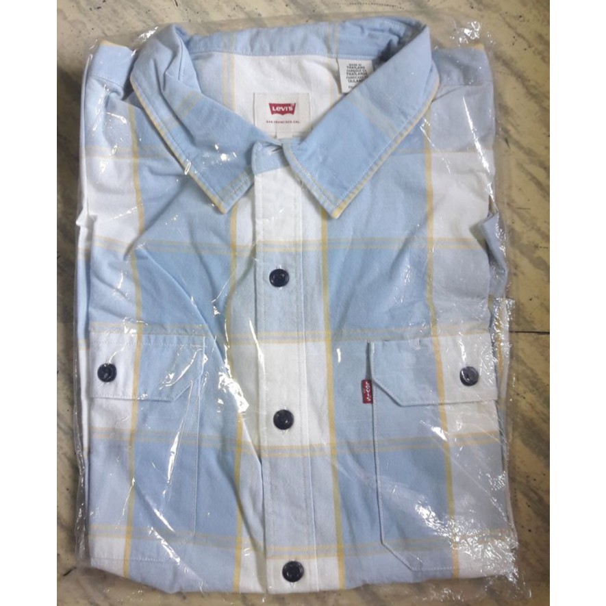 เสื้อเชิ้ตลายสก๊อต Levi's  ลีวายส์  มือหนึ่ง แขนยาว ของแท้!! ส่งฟรีลทบ.