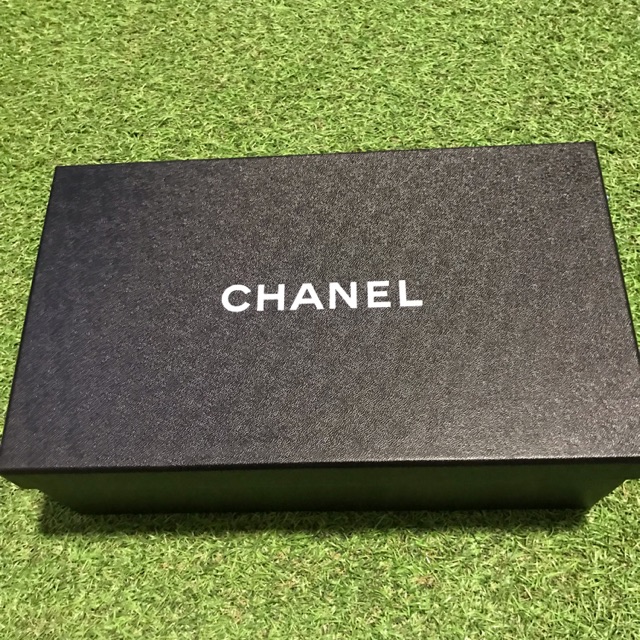 กล่องรองเท้า Chanel แท้