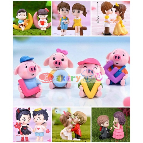 ตุ๊กตาแต่งเค้ก คู่รัก ขนาดเล็ก วัสดุพีวีซี ขนาดประมาณ 5 ซม