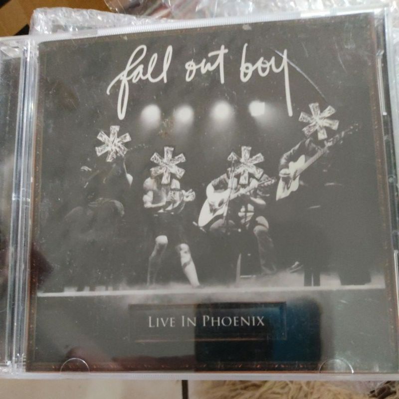 ซีดีมือสอง US Press Fall Out Boy Live in Phoenix CD และ DVD