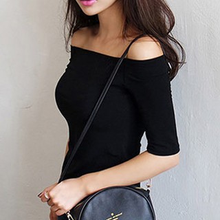 เสื้อยืดเปิดไหล่สำหรับผู้หญิง