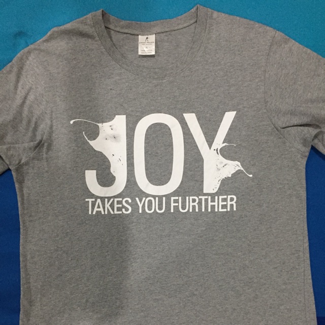 (พร้อมส่ง ของแท้) เสื้อยืดคอกลม Johnie Walker สีเทา