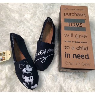 รองเท้าToms งานป้ายพร้อมถุงใสแบรนด์ (no box)