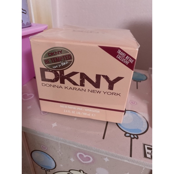 น้ำหอม dknyสีชมพูชมพู