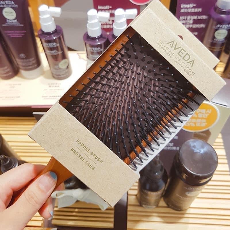📍พร้อมส่ง📍หวี aveda brush แปรงหวีไม้แท้ ตัวพลาสติกกันความร้อน นวดดูแลรากผมและเส้นผม มีเก็บปลายทาง✔️✔️
