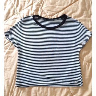 Zara แท้ 💯 % อก 33-34 เสื้อยืด สีดำสลับขาว