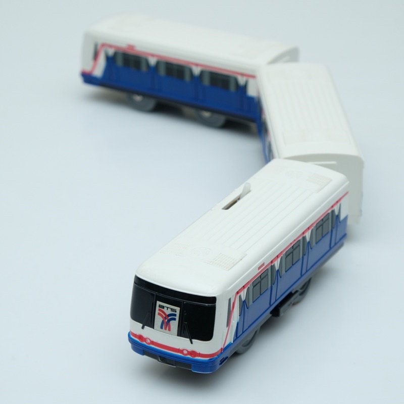 รถไฟtomy bts sky train set