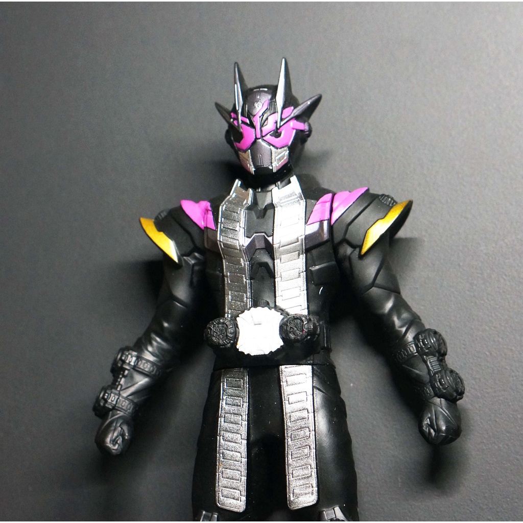 Bandai Kamen Rider Zi-O 2 6.6 นิ้ว มดแดง มาสค์ไรเดอร์ Soft Vinyl Masked Rider Soft Vinyl Kamen Rider