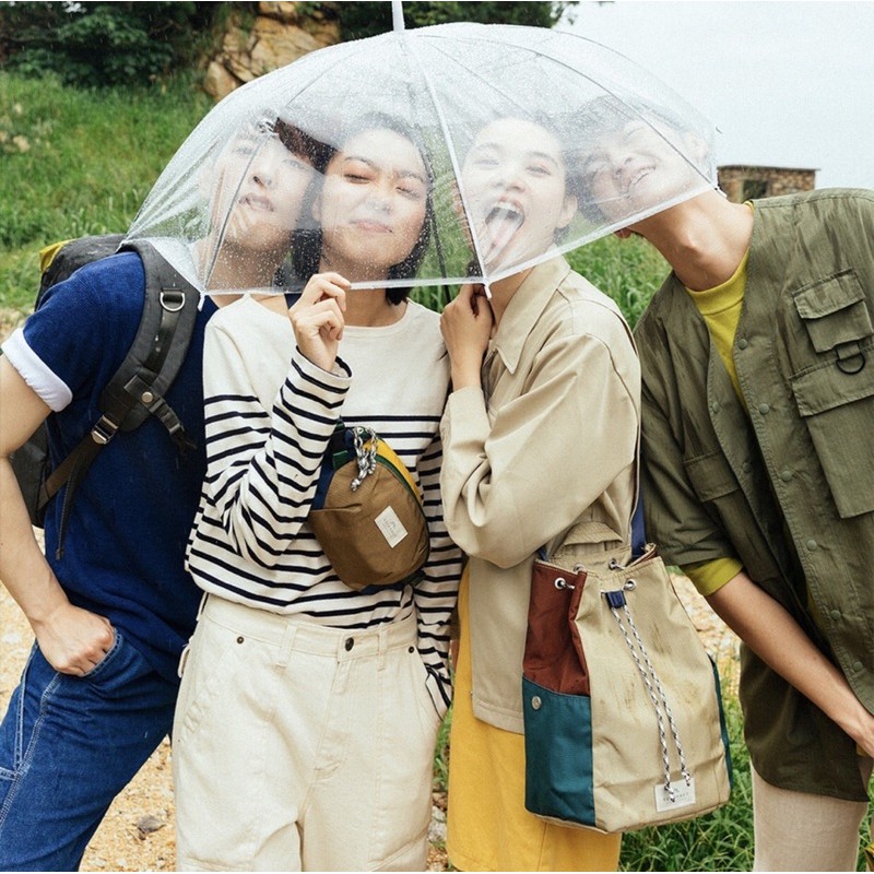 มือสอง กระเป๋า Doughnut SONOMA Glossy สีน้ำเงิน-เหลือง ผลิตจากผ้า