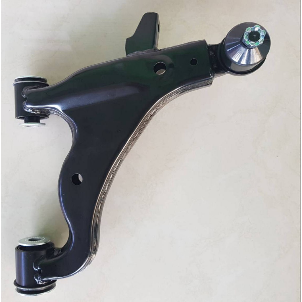 ปีกนกล่าง+ลูกหมาก+บู๊ช TOYOTA VIGO 2500,3000,4×2,REVO ข้างLH(ซ้าย) ไต้หวัน อันละ1,300บาท
