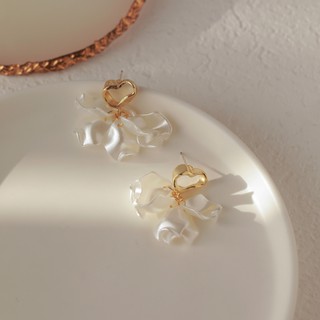 MARS พร้อมส่ง  PEARL SHELL DROP EARRING