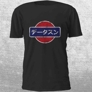 เสื้อยืดโอเวอร์ไซส์ใหม่สไตล์ขายร้อนผ้าฝ้าย Datsun Black Retro โลโก้ญี่ปุ่น T-ShirtS-3XL