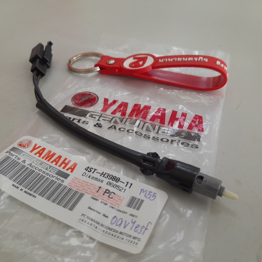 4STH398011 สวิทช์สต๊อบเบรคหลัง Nouvo MY MX แท้ yamaha ซ้าย 4ST-H3980-11