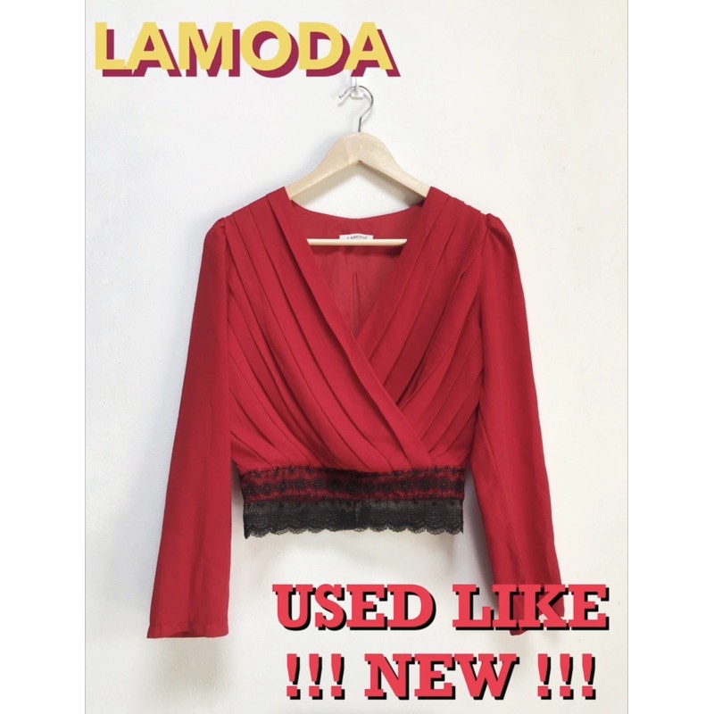แท้ 💯% Used Lamoda size S-M อก 30”-38” สีแดง red เสื้อแบรนด์เนม แบบสวย ผ้าดี สภาพใหม่มาก