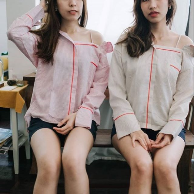 [ส่งต่อ] เสื้อเปิดไหล่ Pradap Brand เสื้อเชิ้ตใส่สบาย ผ้าไม่บาง