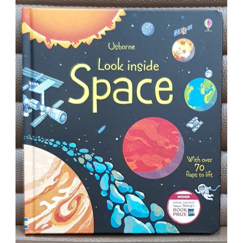 Look inside Space book ของแท้นำเข้าจากประเทศอังกฤษ เหมาะสำหรับ 4 ขวบ+ Board book กระดาษแข็งทุกหน้า with flaps