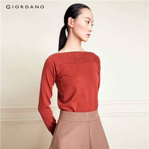 GIORDANO WOMEN Boat neck solid long-sleeve sweater 05359681