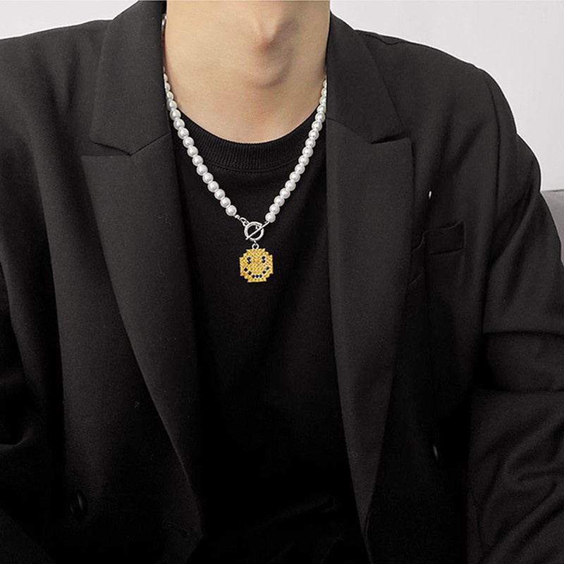 Cocojewelry สร้อยคอ จี้ไข่มุก รูปหน้ายิ้ม เข้ากับทุกการแต่งกาย สําหรับผู้ชาย