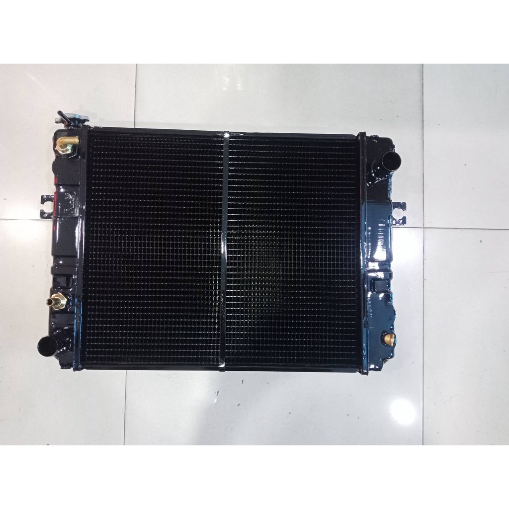 หม้อน้ำใหม่รถโฟล์คลิฟต์ Forklift TCM FD20-30T3KV2403