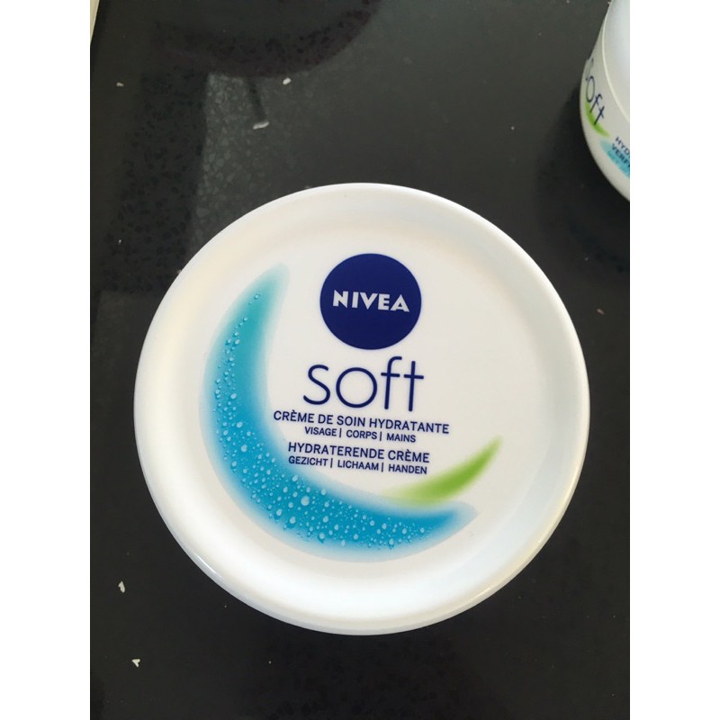 Nivea Soft 300 ML พร้อมส่ง
