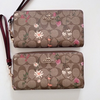 🌸🌸   Coach C4452 LONG ZIP AROUND WALLET IN SIGNATURE CANVAS กระเป๋าสตางค์ใบยาวรุ่นใหม่ มีสายคล้องมือ