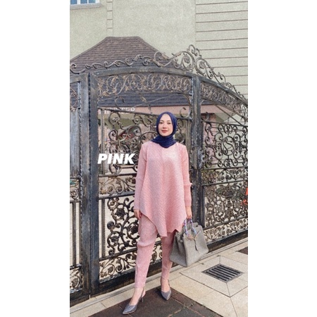 MUSLIMAH BLOUSE FOUNDER ข้อเสนอตอนนี้