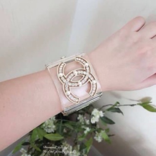 chanel cuff มีพร้อมส่งคะ