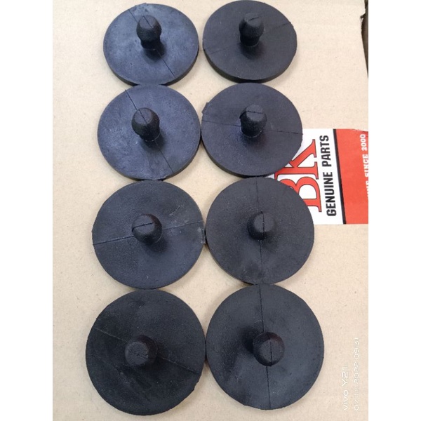 เสริมผ้าใบ 8ชิ้น ยางรองปลายแหนบแบบจุก รุ่นหนาพิเศษ สำหรับกระบะทั่วไป