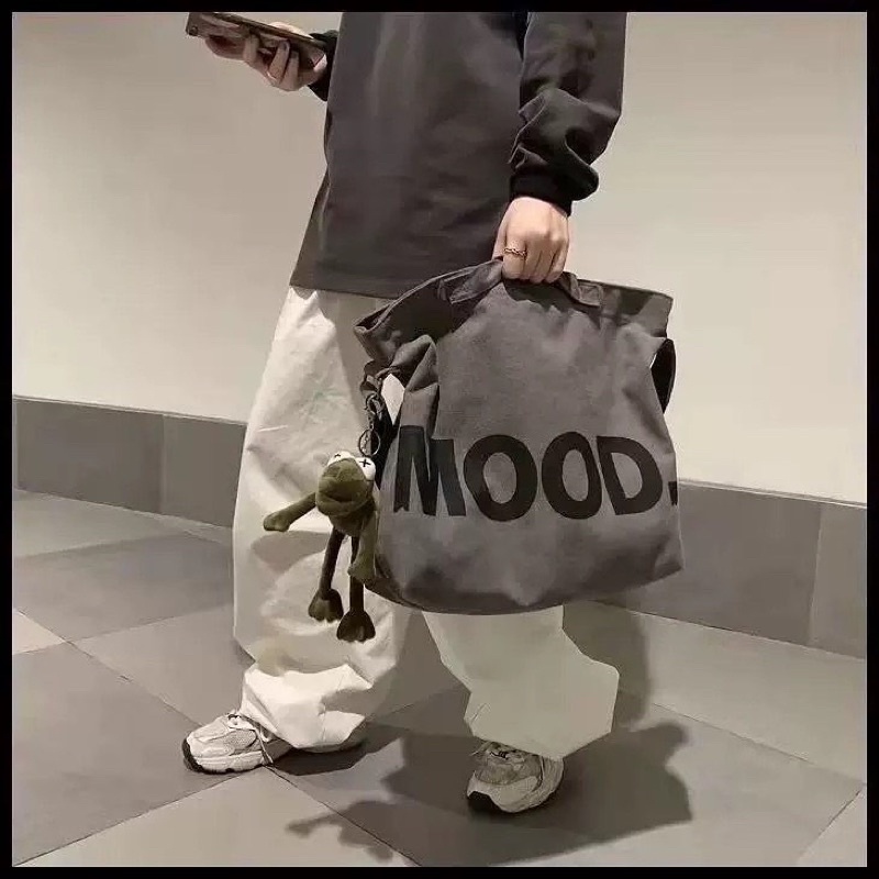 #พร้อมส่ง กระเป๋าสะพายข้าง Mood Bag 180.-♟🖤