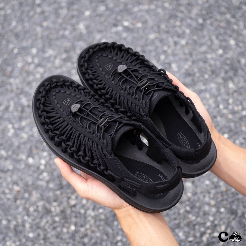 [ลด 20% โค้ด 20XTRA1000] KEEN UNEEK 'BLACK/BLACK'